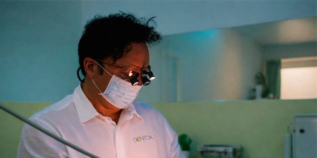 Pioneros desde 2001 en implantes dentales inmediatos